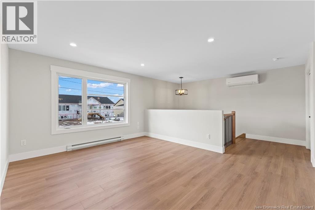 275 MACCOUN STREET — photo 5