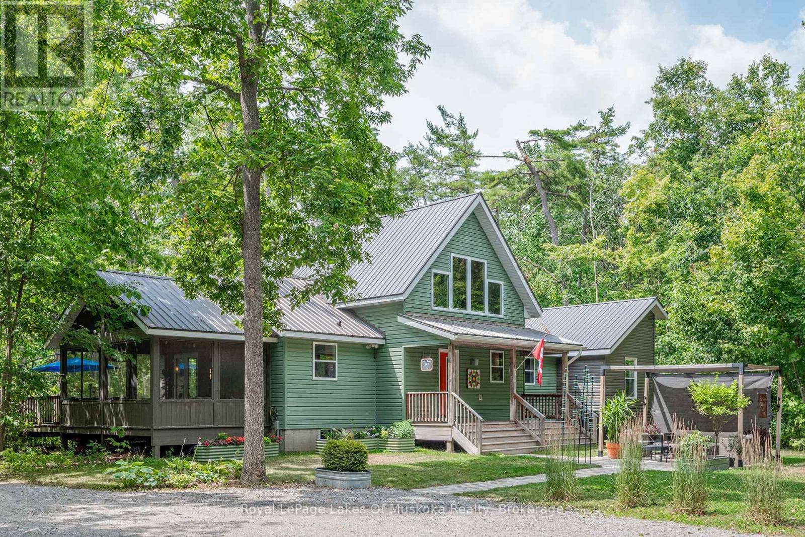 30 FOREST ROAD — photo 3