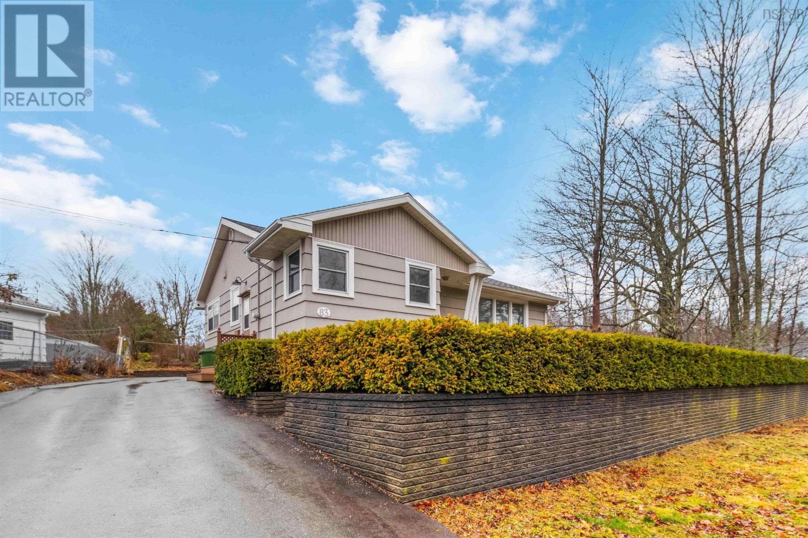 83 VICTORIA ROAD — photo 3