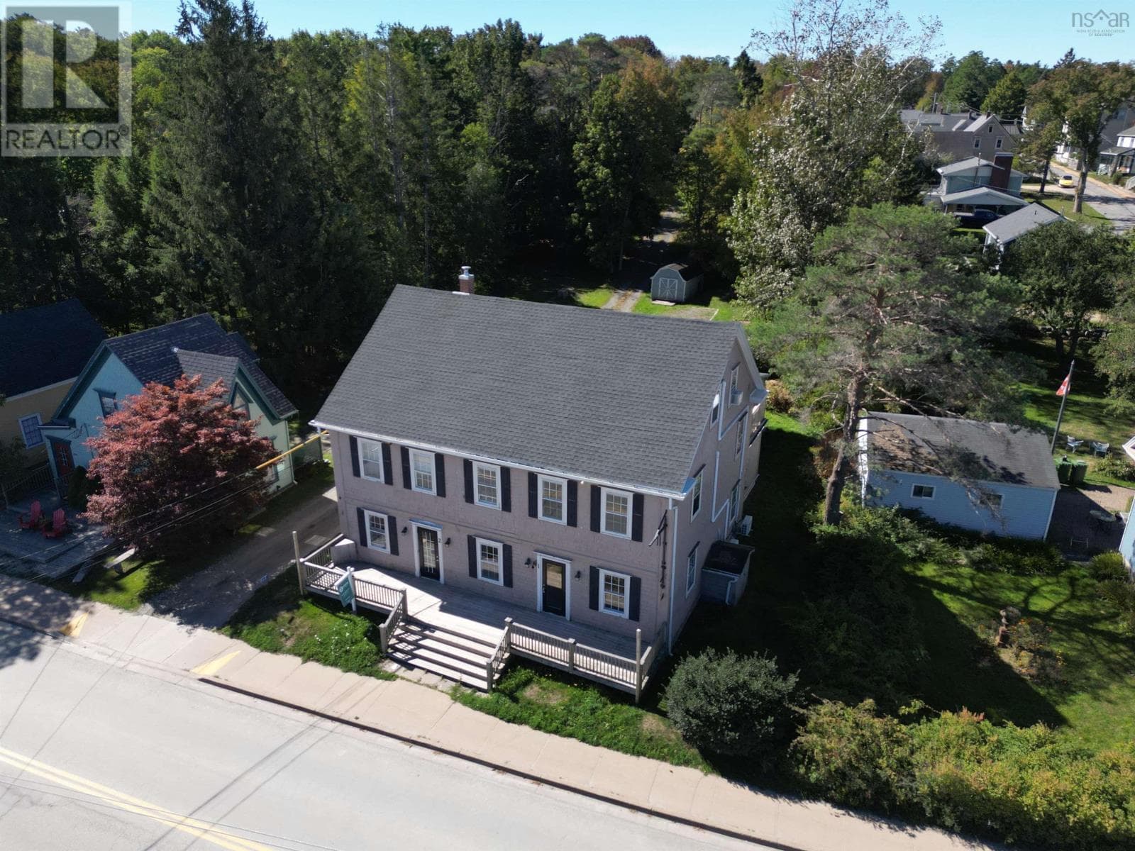 662 MAIN STREET — photo 2