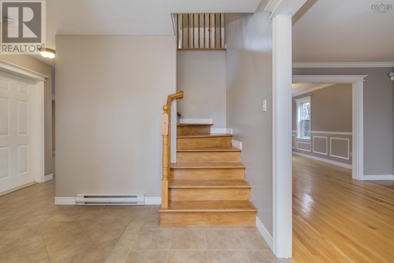 192 GLENEAGLES DRIVE — photo 3
