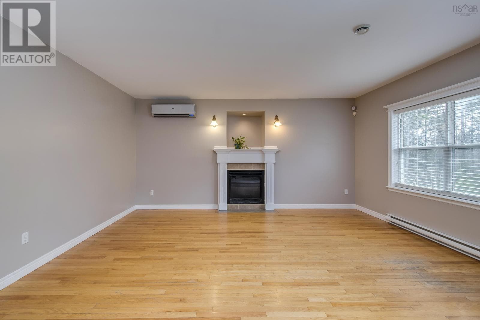 192 GLENEAGLES DRIVE — photo 5