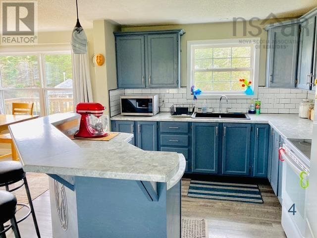 81 BRIGHTON ROAD — photo 4