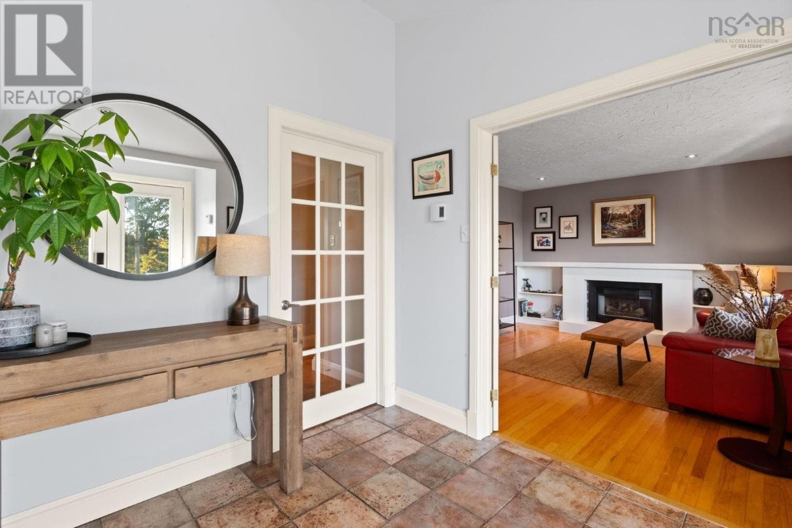 15 MERRILL DRIVE — photo 3