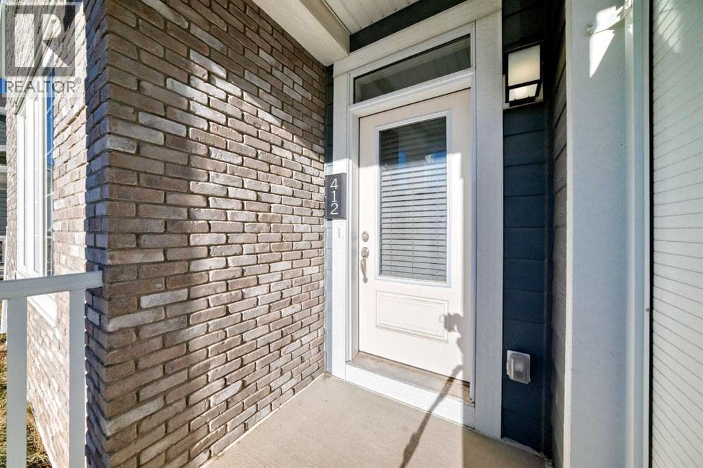 412 YORKVILLE AVENUE SOUTHWEST — photo 2