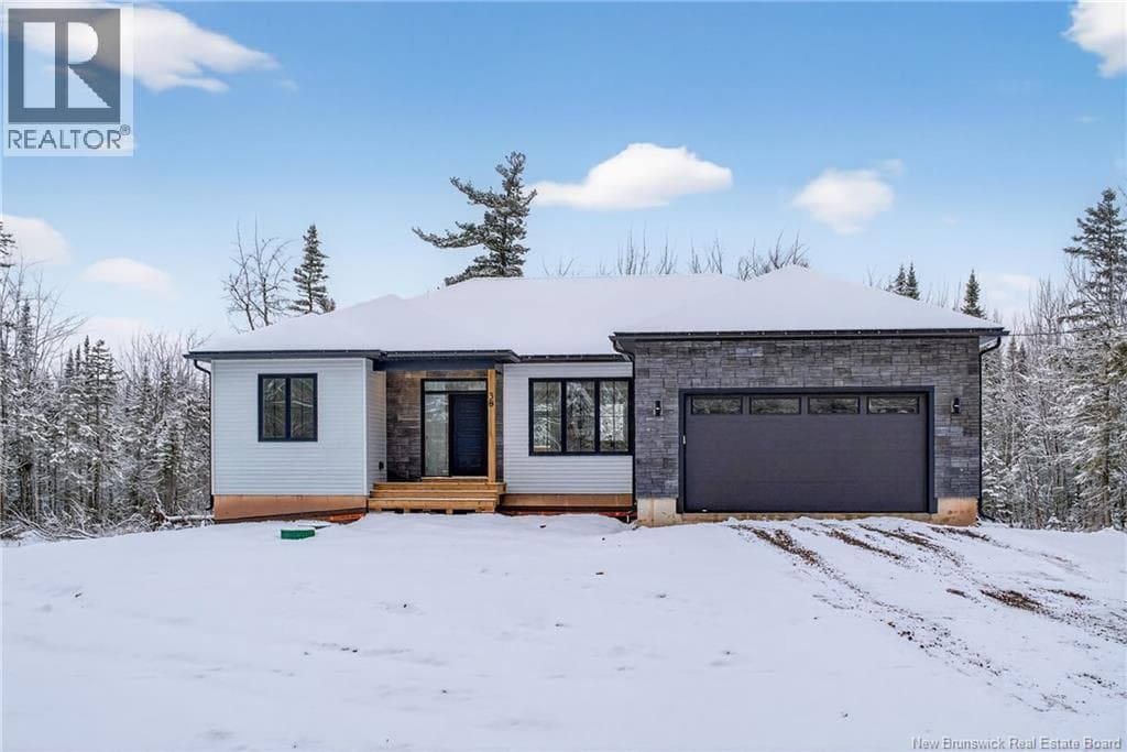 38 Maefield Street in 