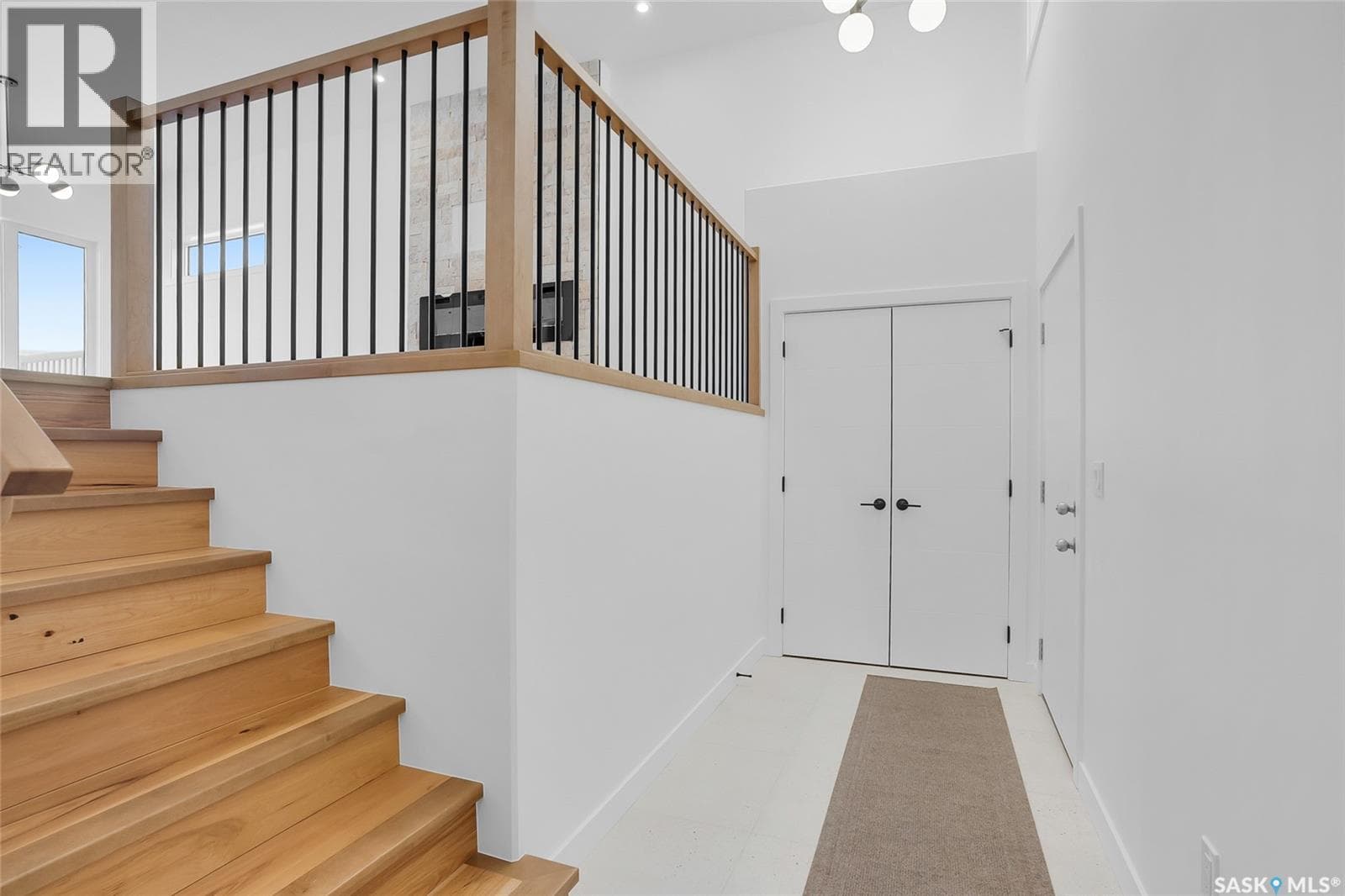 608 Ballesteros CRESCENT — photo 2