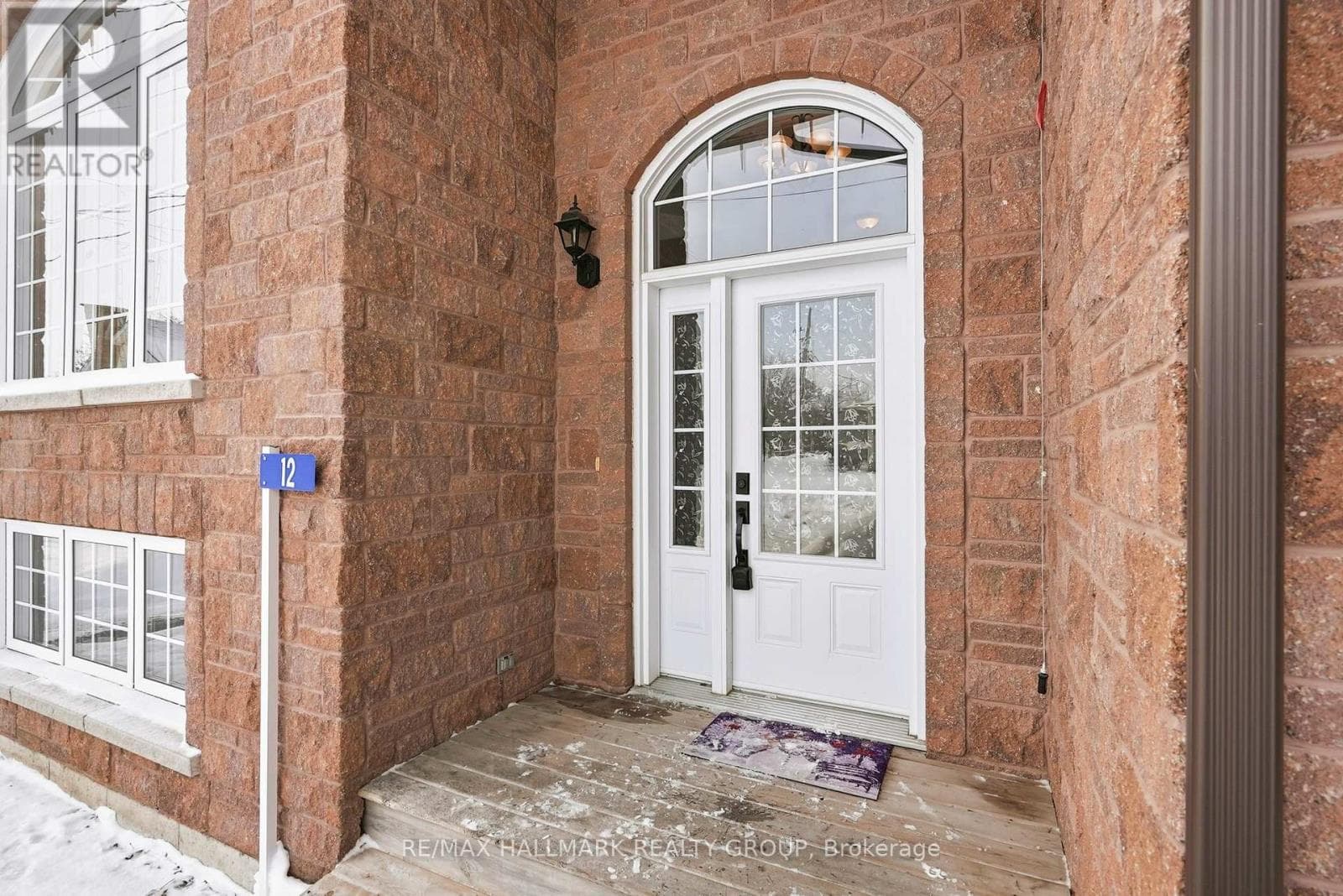 12 CEDAR STREET — photo 3