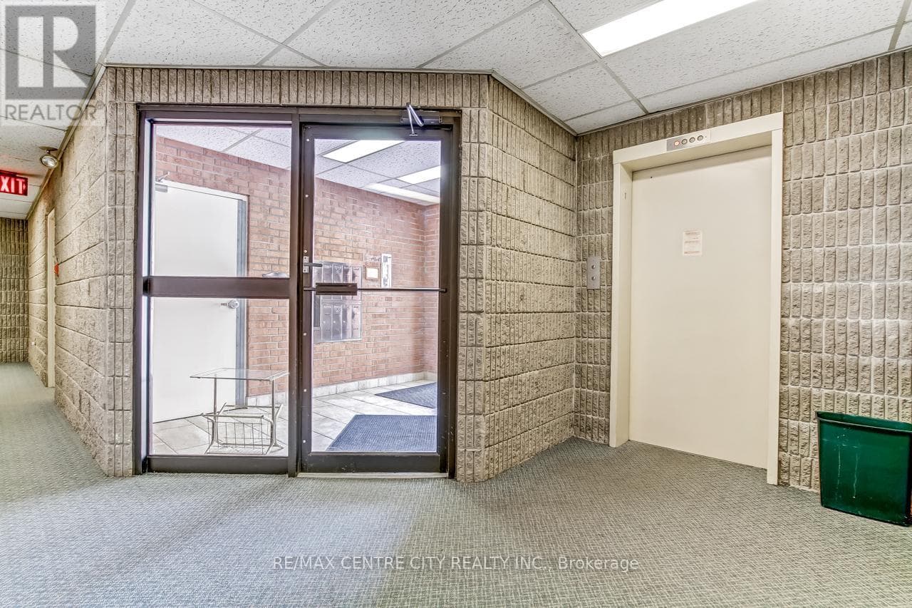 11 - 125 ELM STREET — photo 3