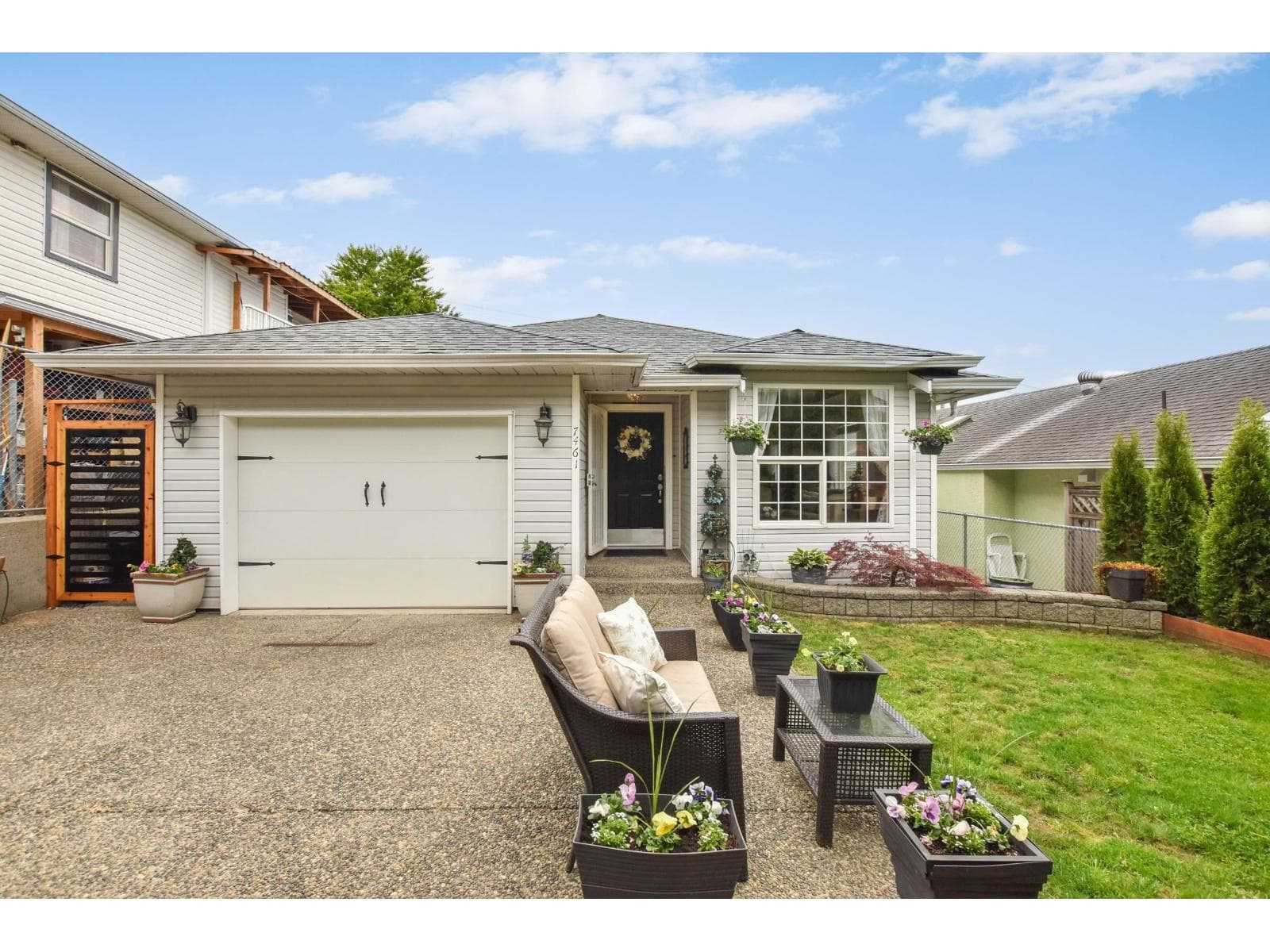 7461 MURRAY STREET, Fraser Valley — photo 2