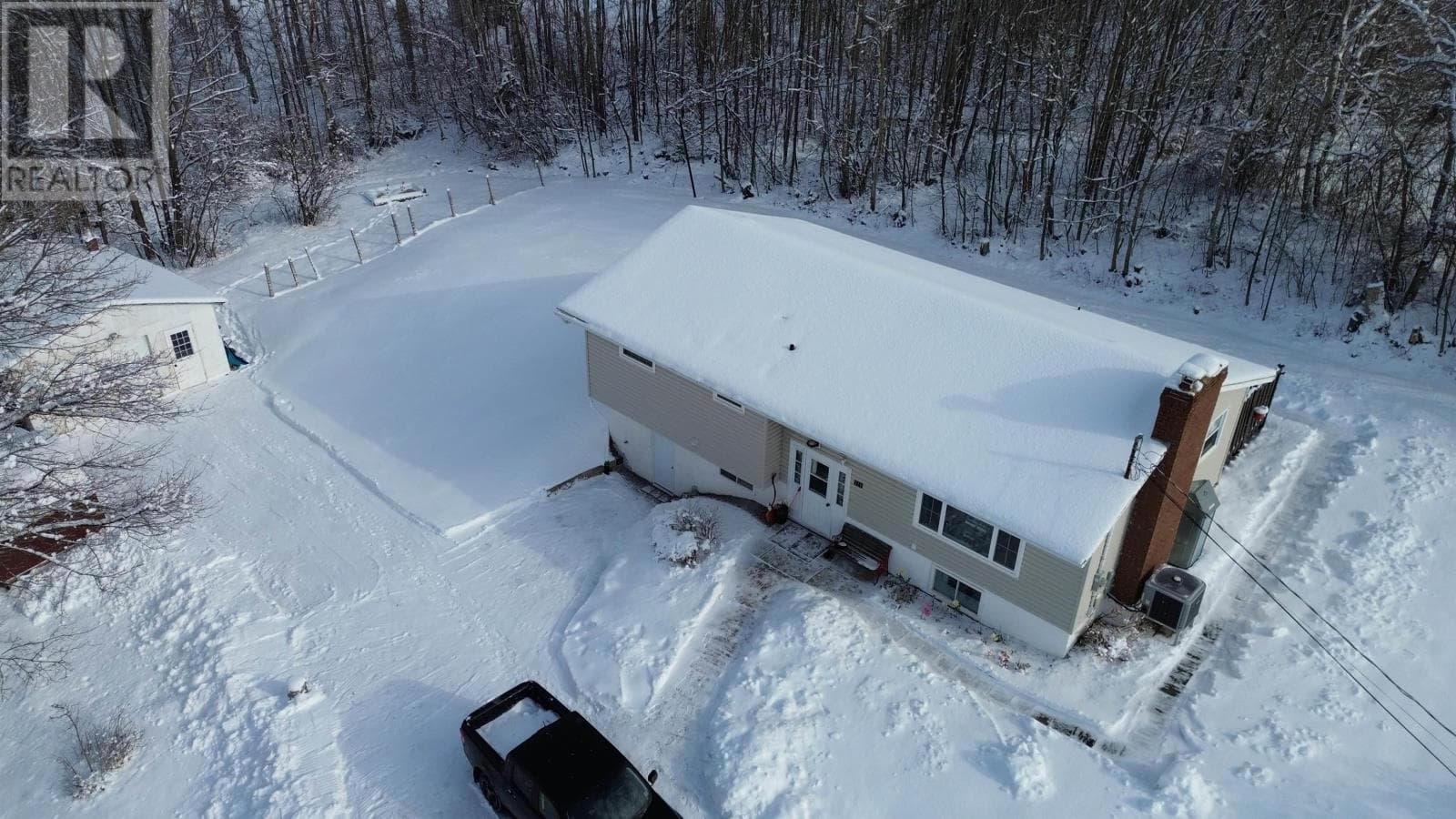 111 GRANDVIEW AVENUE — photo 2