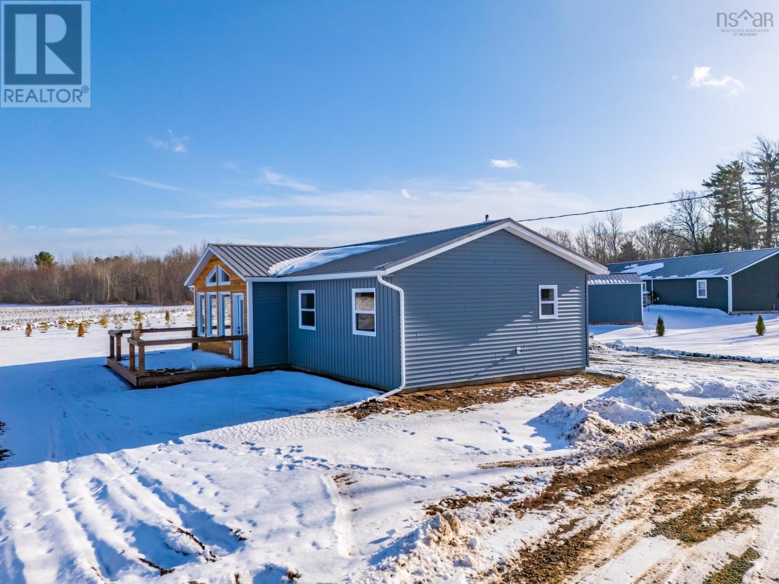 668 Whitman Road — photo 4