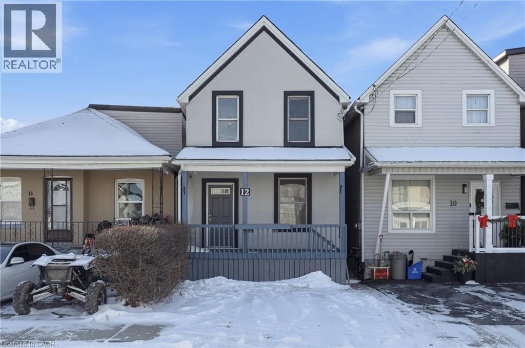 12 ROXBOROUGH AVENUE in Crown Point West