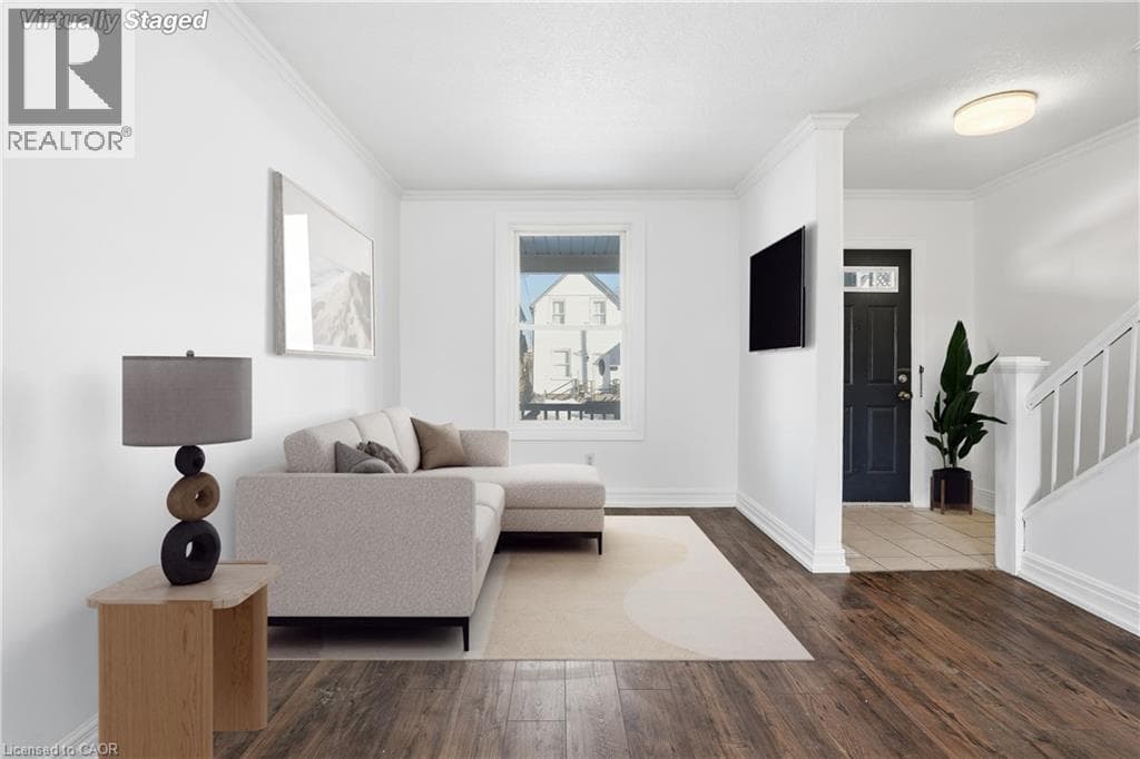 12 ROXBOROUGH AVENUE — photo 5