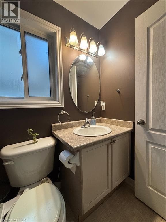 252 BERRY STREET, Brantford — photo 3