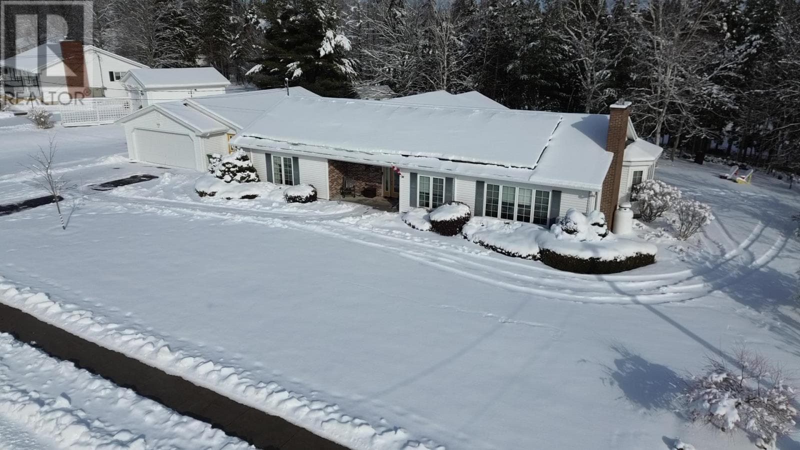 38 MOSSWOOD LANE — photo 4