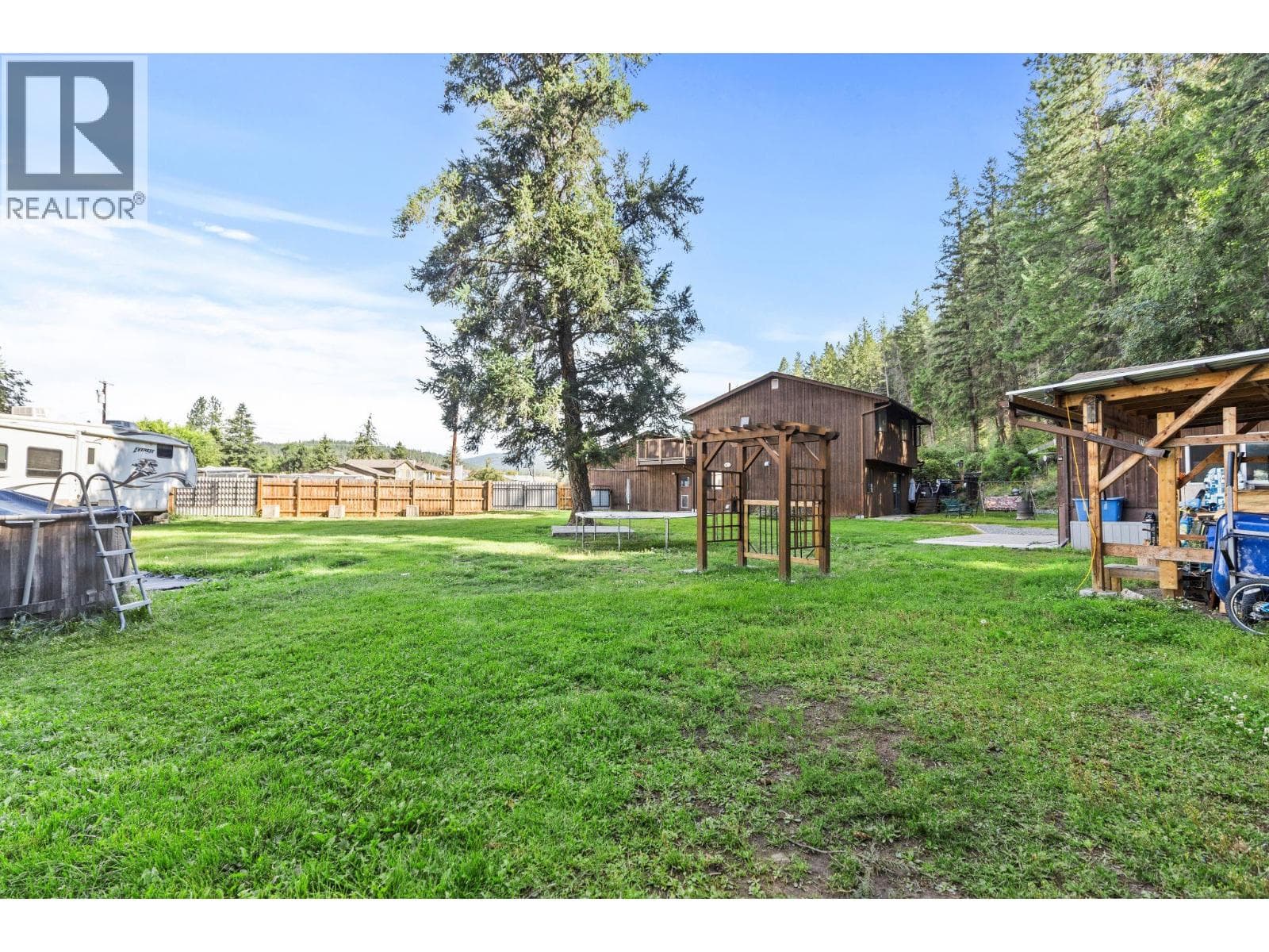4662&4658 BIRCH Lane in 