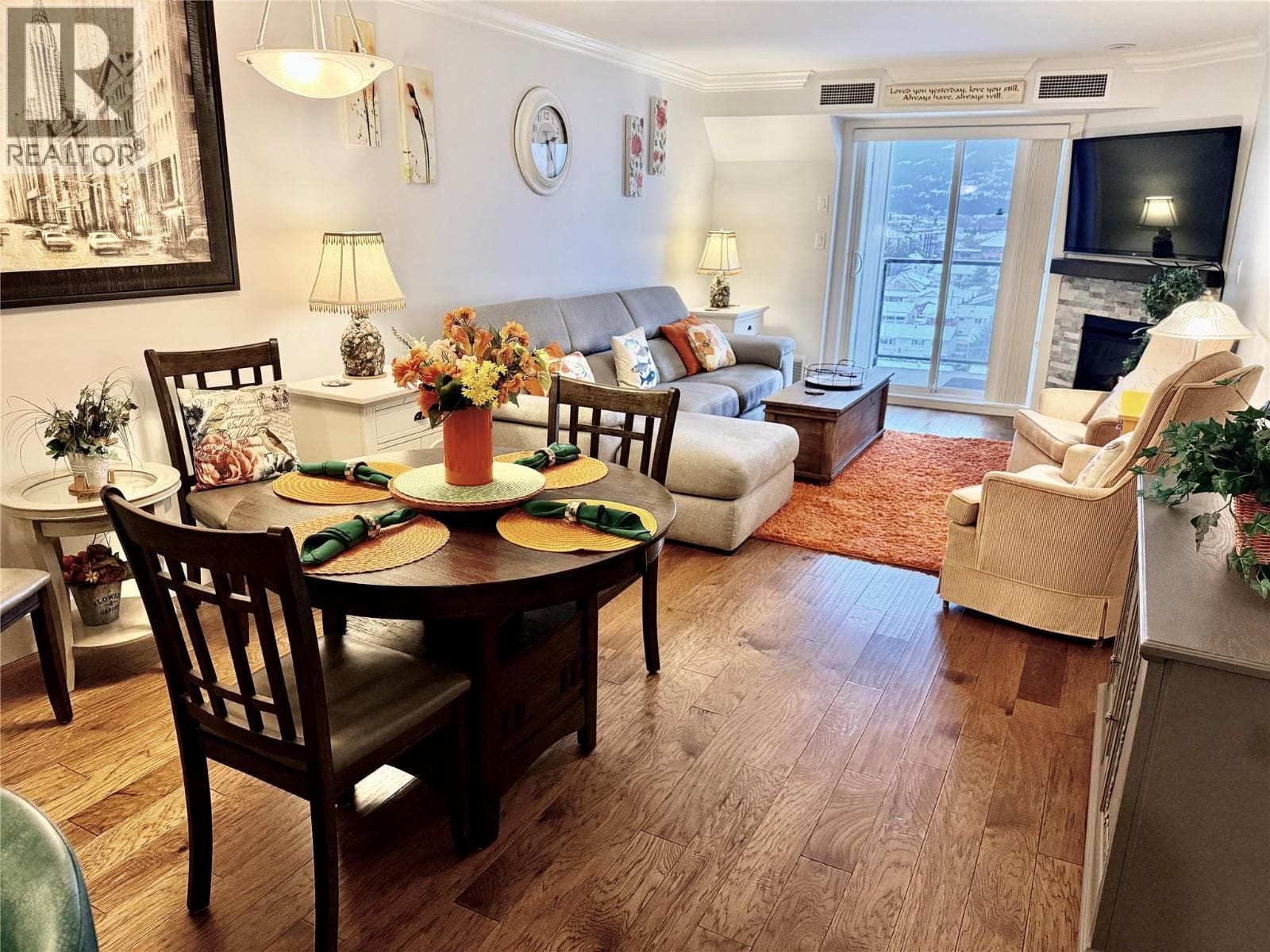 330 4 Avenue SE Unit# 403 — photo 4