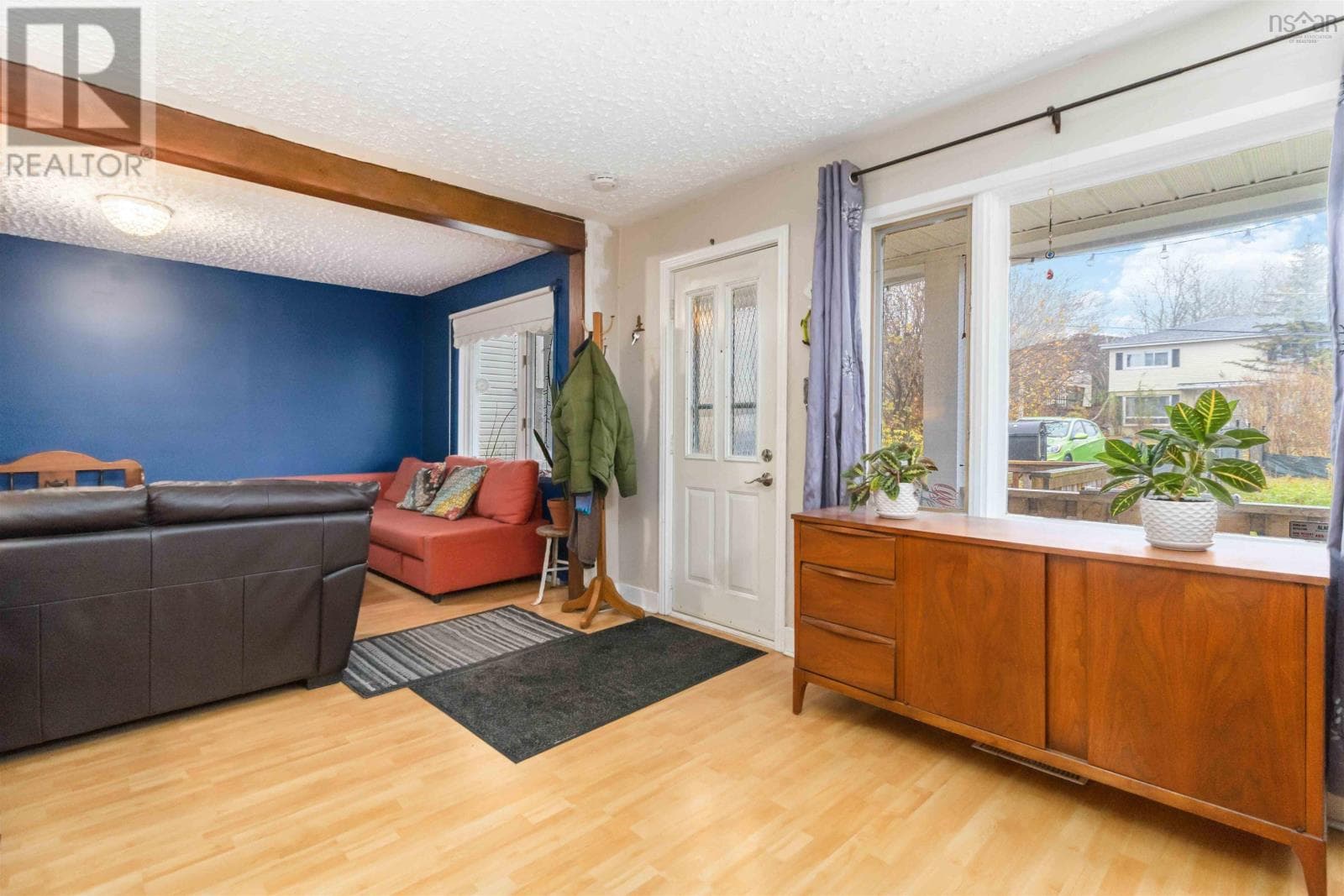 12 ADELAIDE AVENUE — photo 4