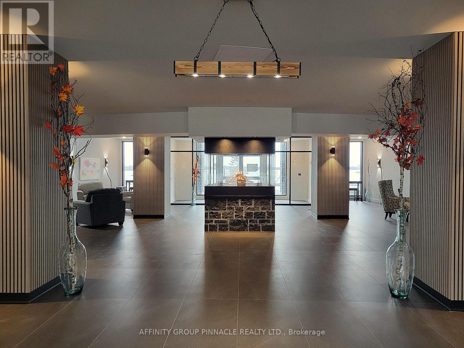 201 - 99 LOUISA STREET — photo 4