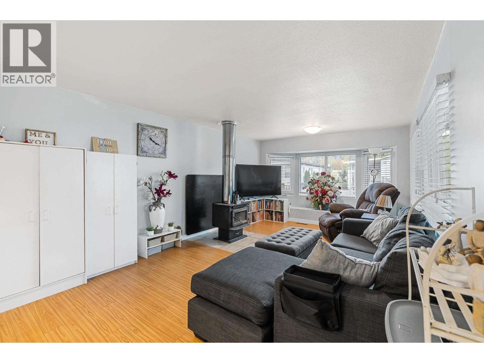 1881 BOUCHERIE ROAD UNIT 54, Interior REALTORS® — photo 5