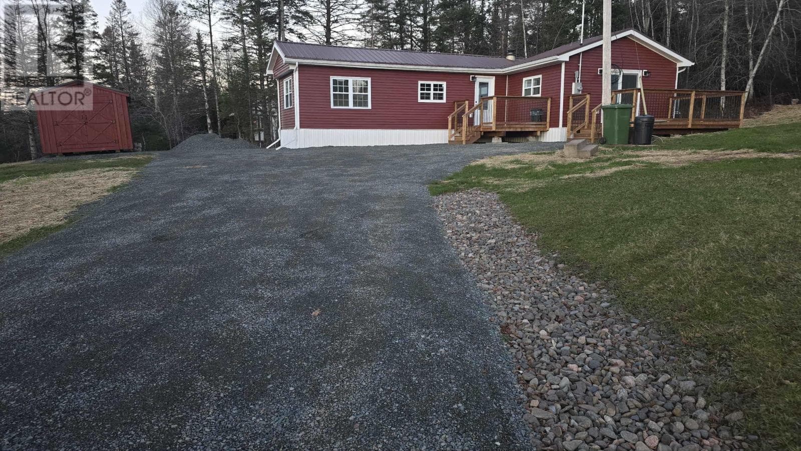 1631 HIGHWAY 2 — photo 3