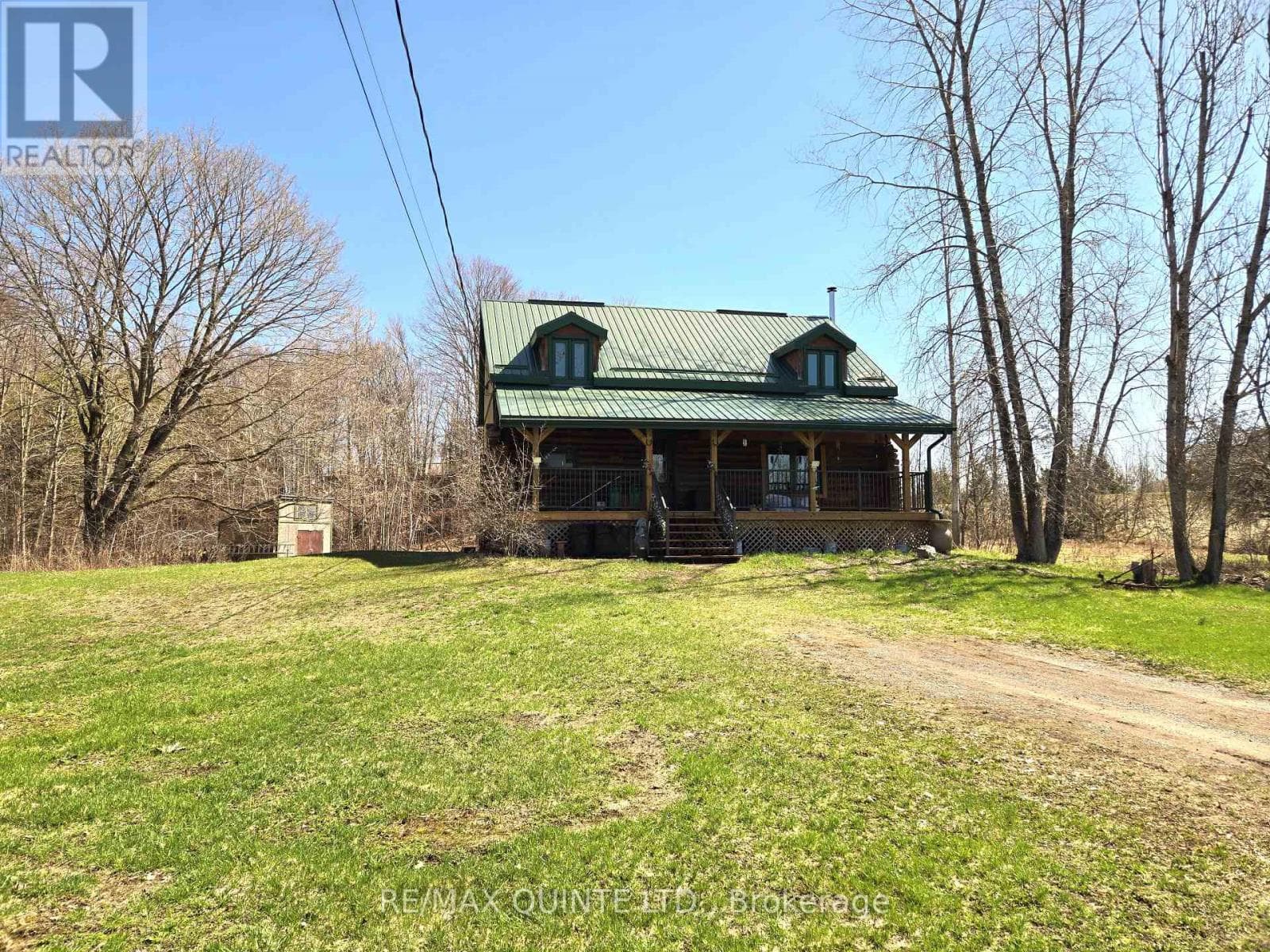 20 THOMPSON ROAD — photo 3