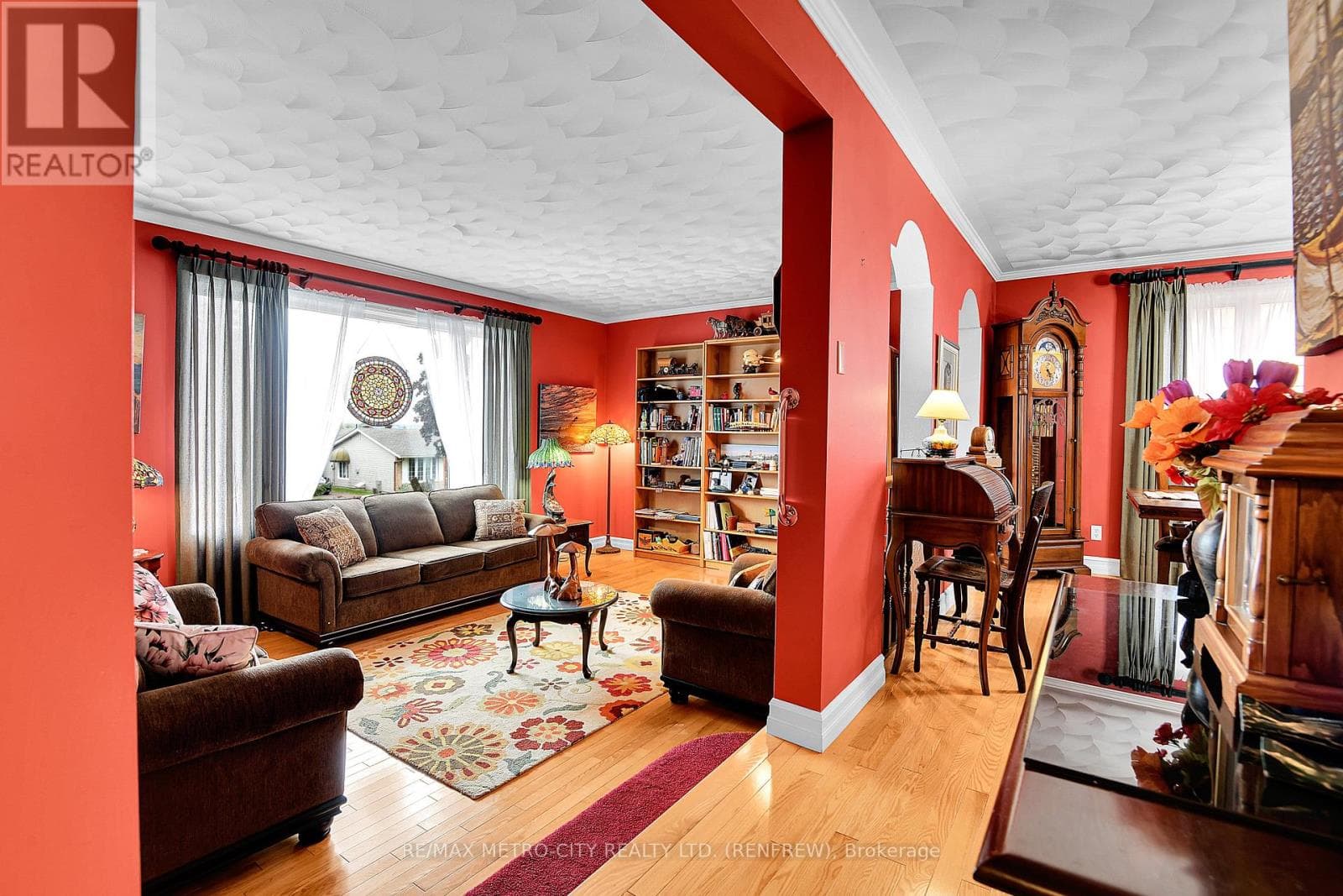 115 IVY AVENUE — photo 4