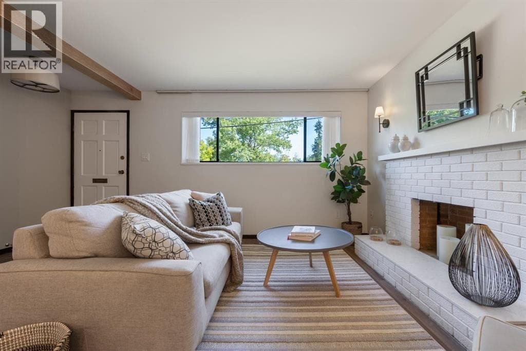 1448 E 15TH AVENUE in Kensington-Cedar Cottage