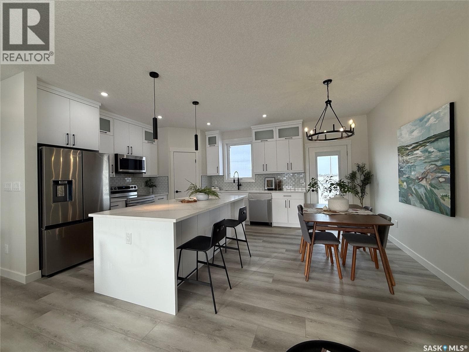 810 BALLESTEROS CRESCENT — photo 4