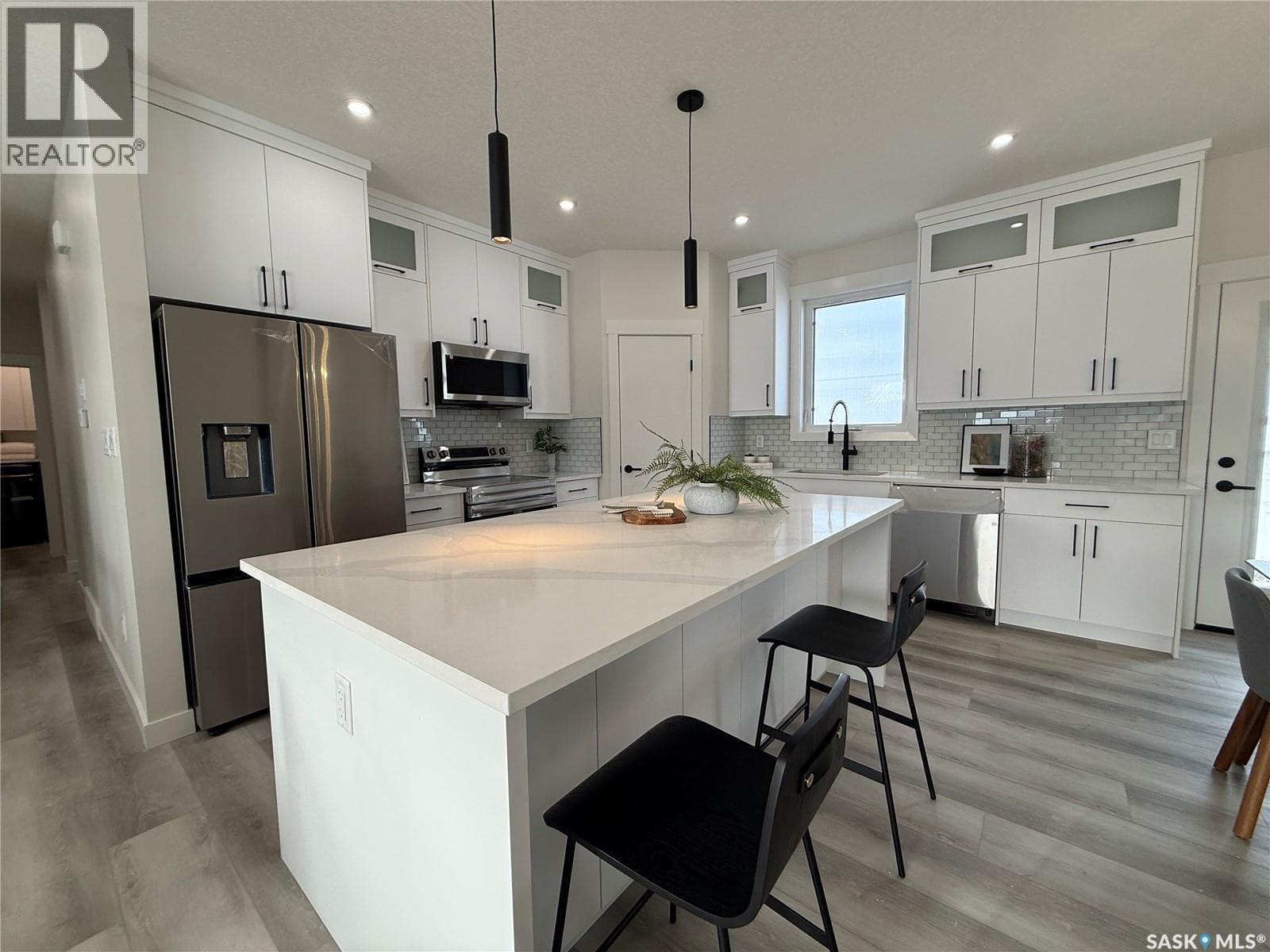 810 BALLESTEROS CRESCENT — photo 5