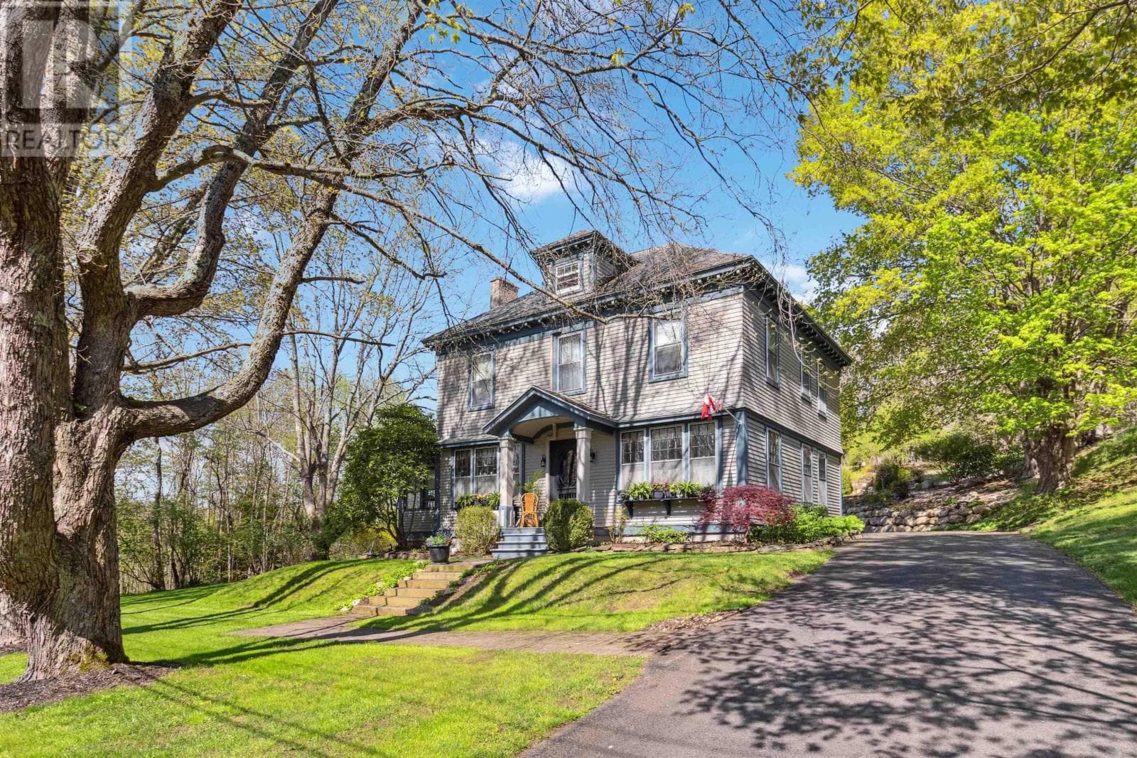 811 LAHAVE STREET in 