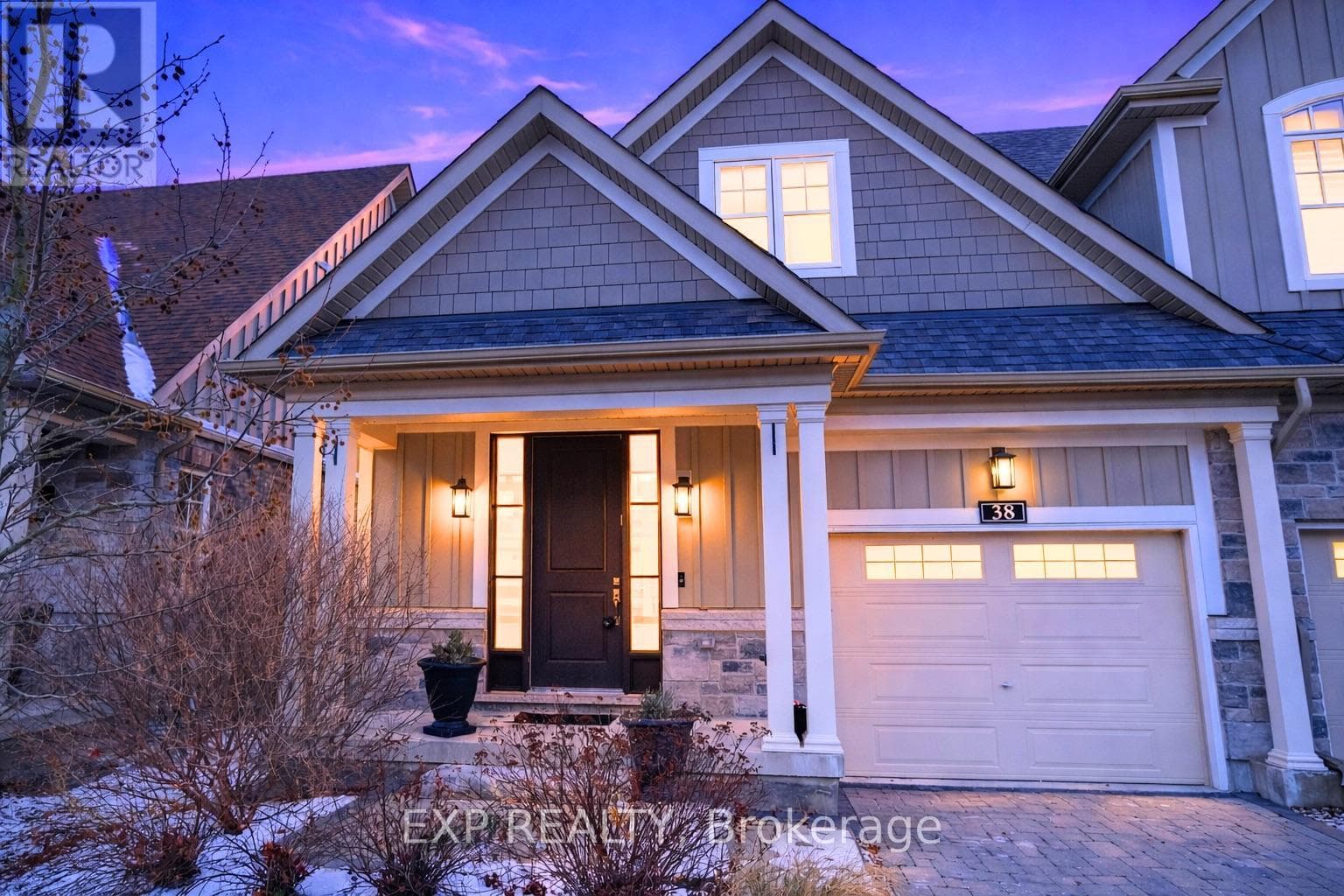 38 WINDSOR CIRCLE in 