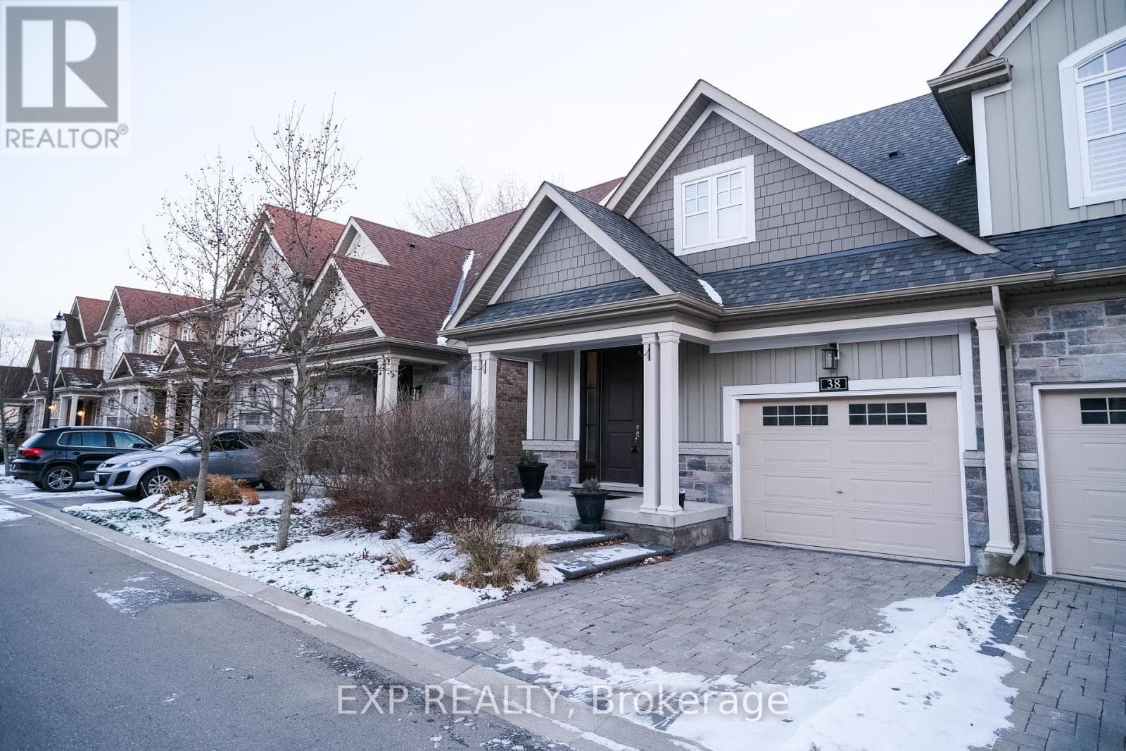 38 WINDSOR CIRCLE — photo 4