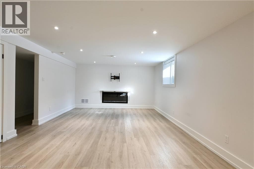 664 HIAWATHA Boulevard Unit# LOWER — photo 5