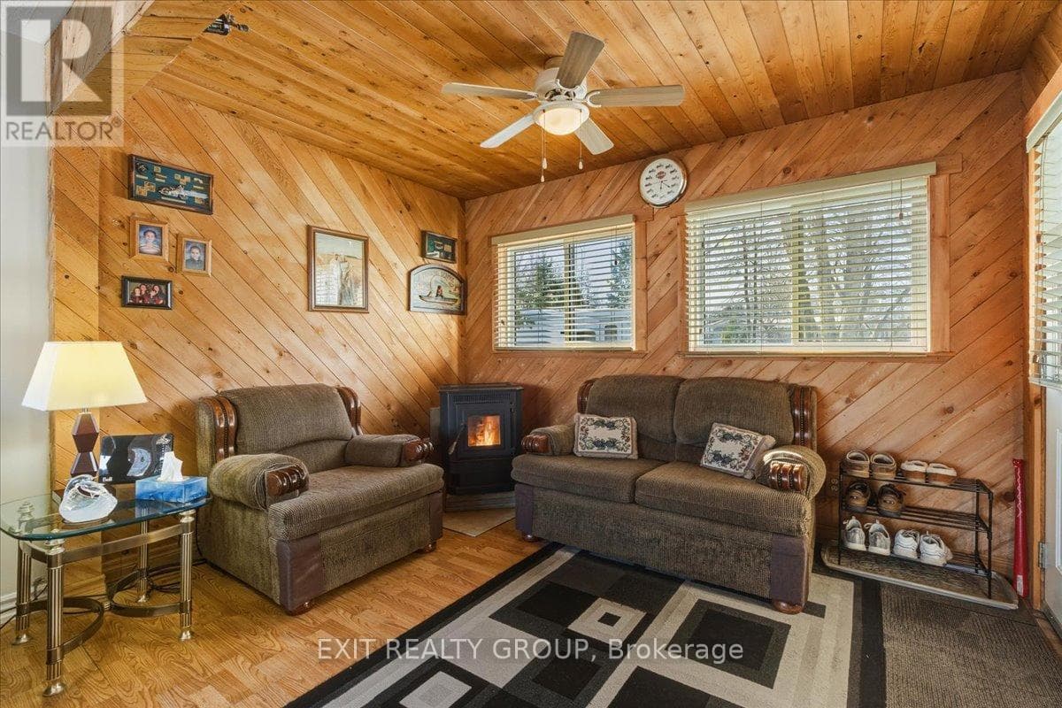 33 WILLOW POINT ROAD, Central Lakes — photo 3