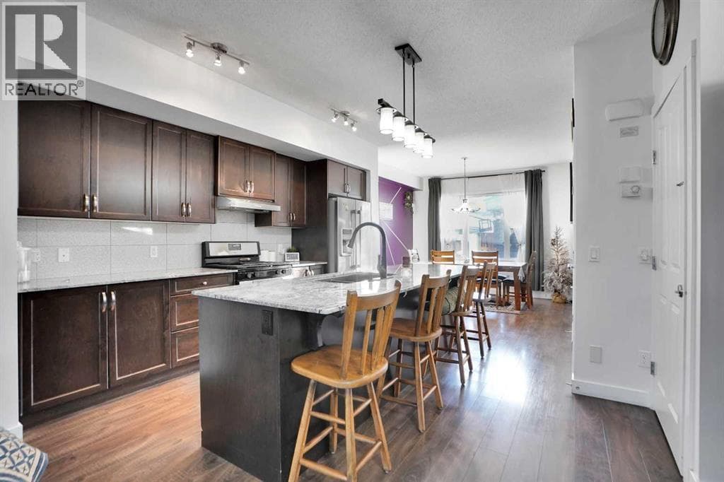 243 CORNERSTONE AVENUE NORTHEAST — photo 3