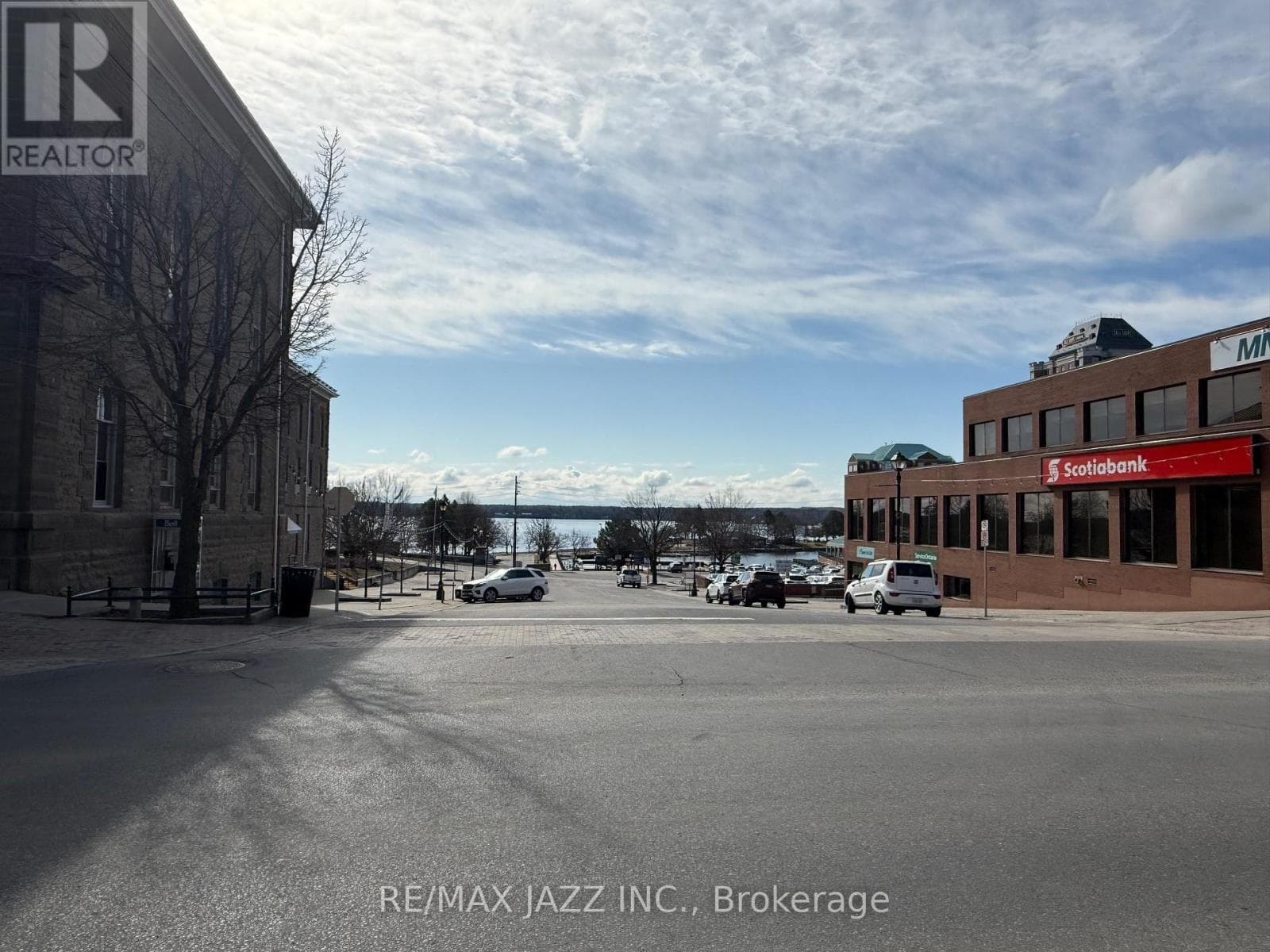 2 KING STREET W, Central Lakes — photo 5