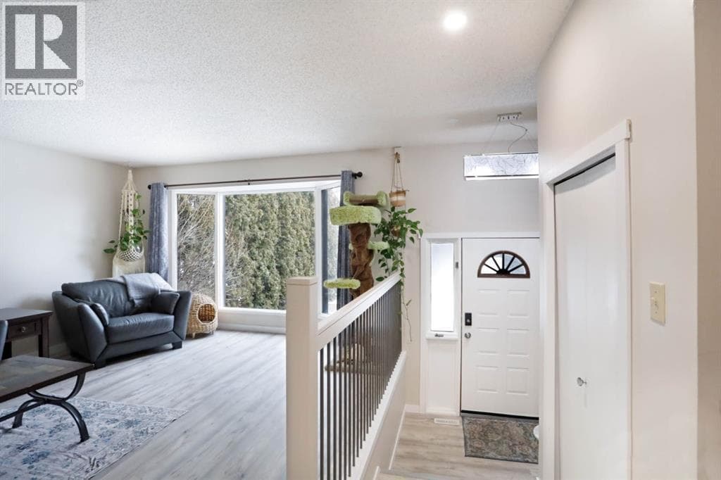 5 FAIRVIEW PARK LANE WEST — photo 4