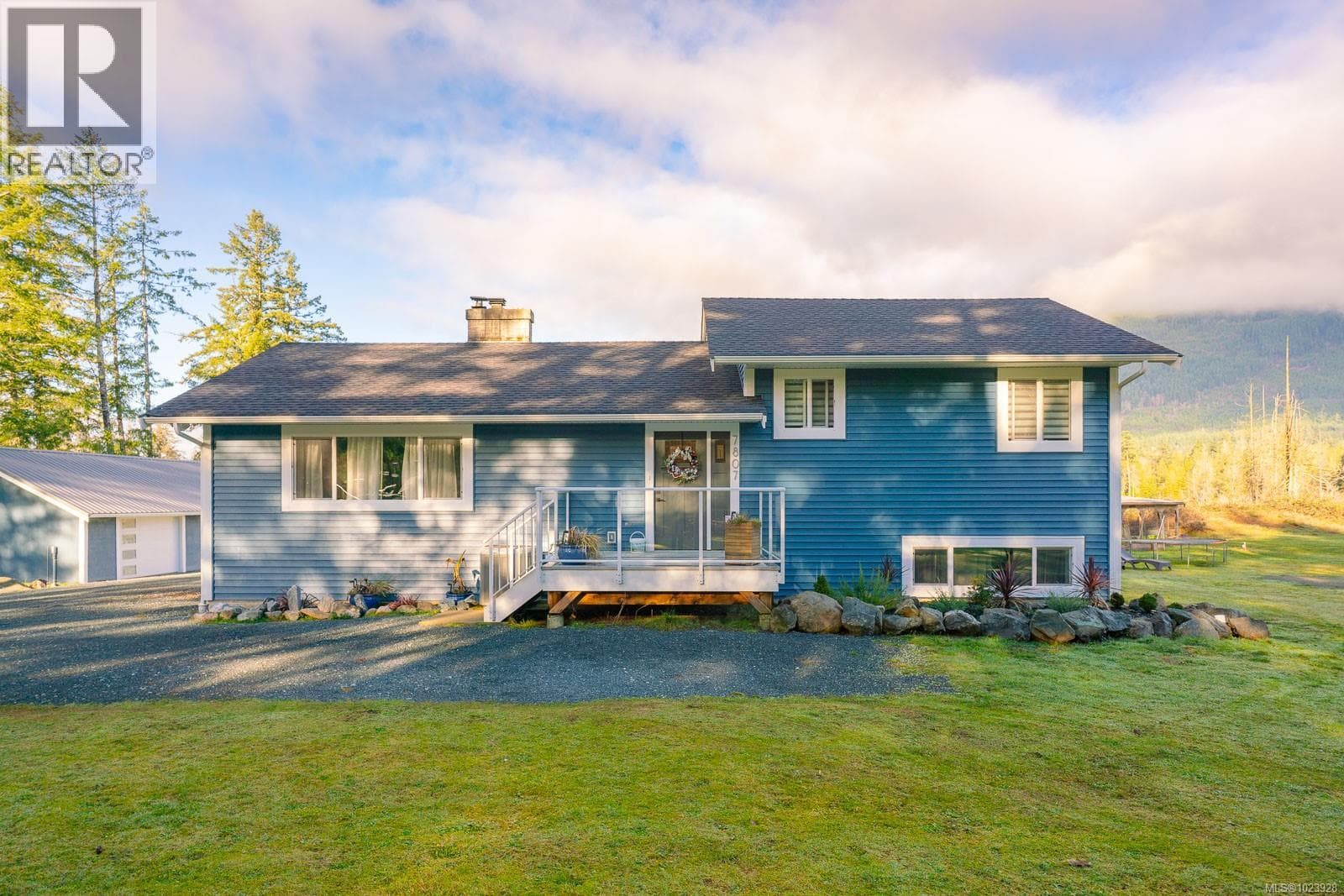 7801-7807 Beaver Creek Rd, Vancouver Island — photo 3