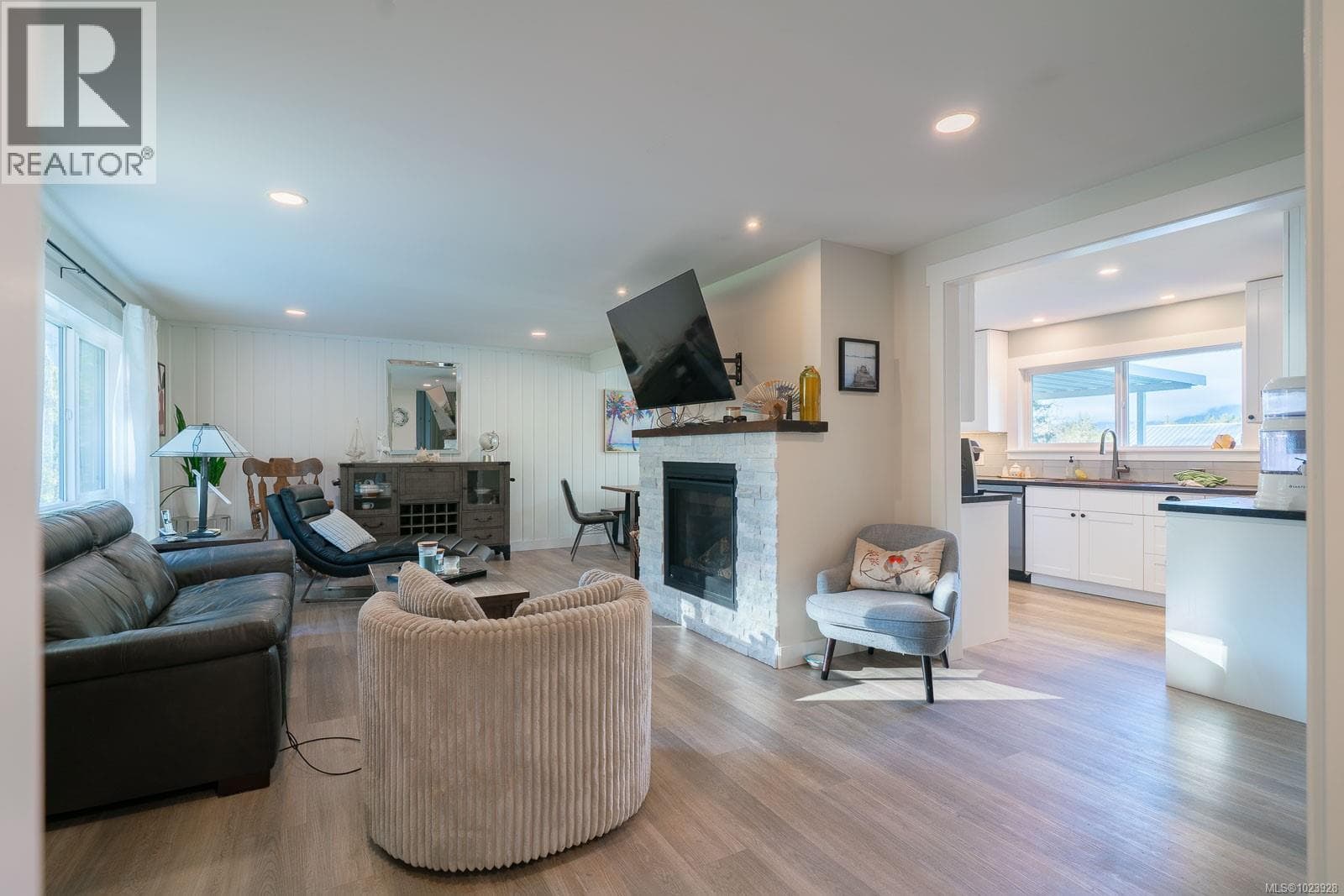 7801-7807 Beaver Creek Rd, Vancouver Island — photo 5