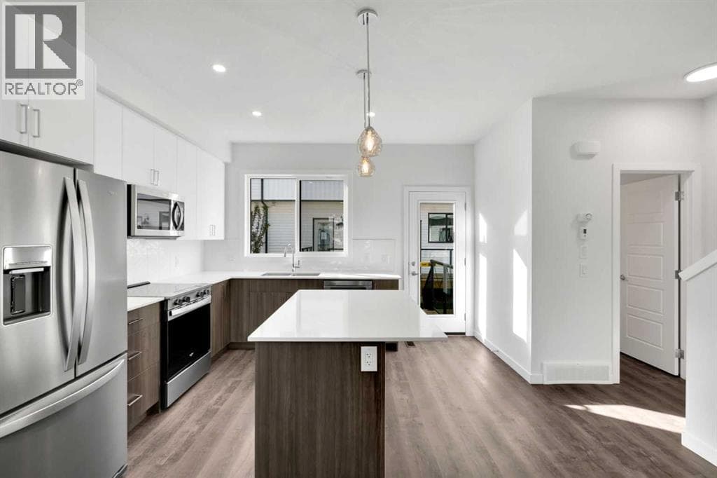 305, 340 Ambleton Street NW — photo 5