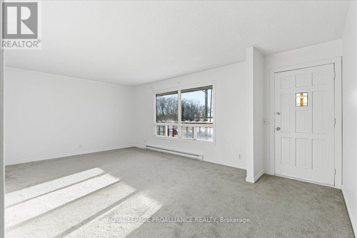 118 RIVER STREET E, Central Lakes — photo 3