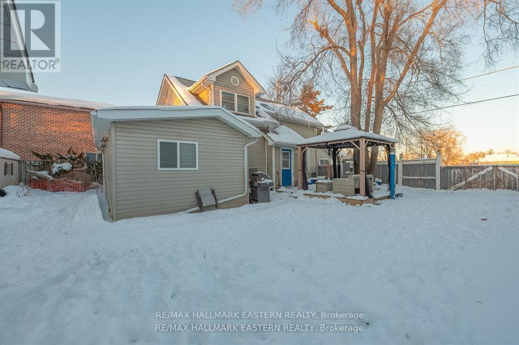 1031 HIGH STREET, Central Lakes — photo 4