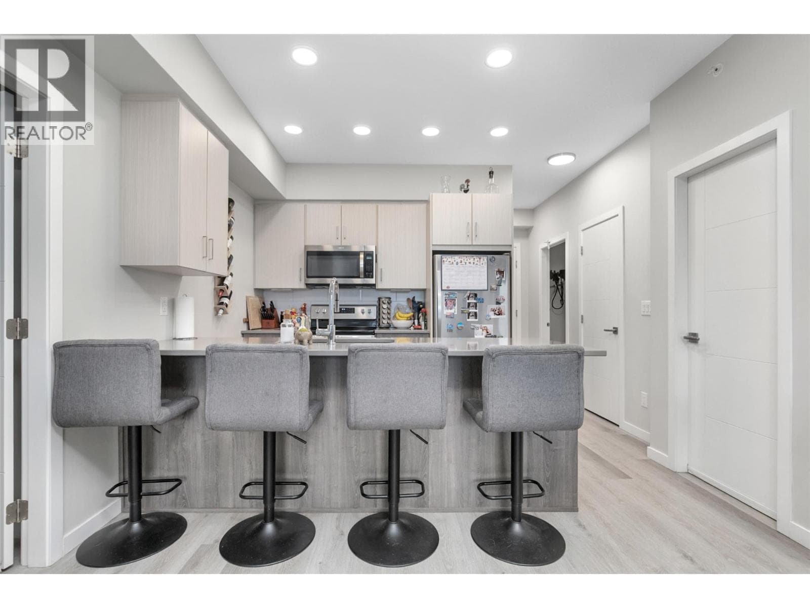 2301 Carrington Road Unit# 407, Interior REALTORS® — photo 3