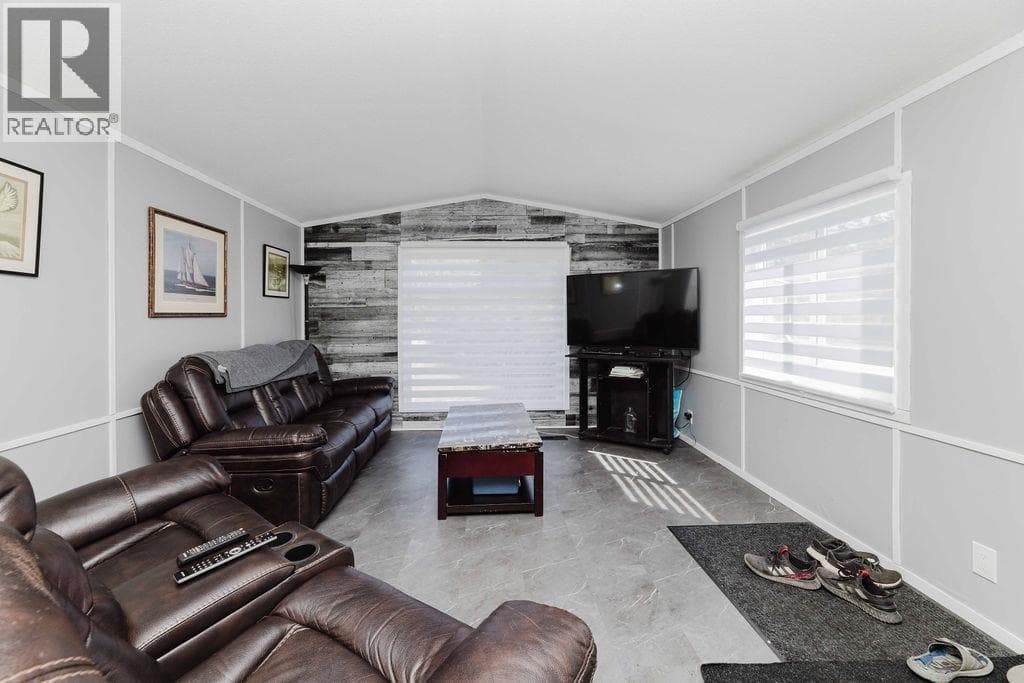 69 1413 SUNSHINE COAST HIGHWAY, Greater Vancouver — photo 3