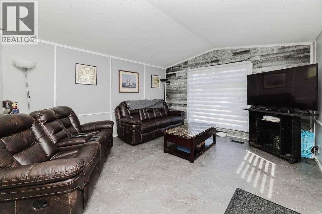 69 1413 SUNSHINE COAST HIGHWAY, Greater Vancouver — photo 4
