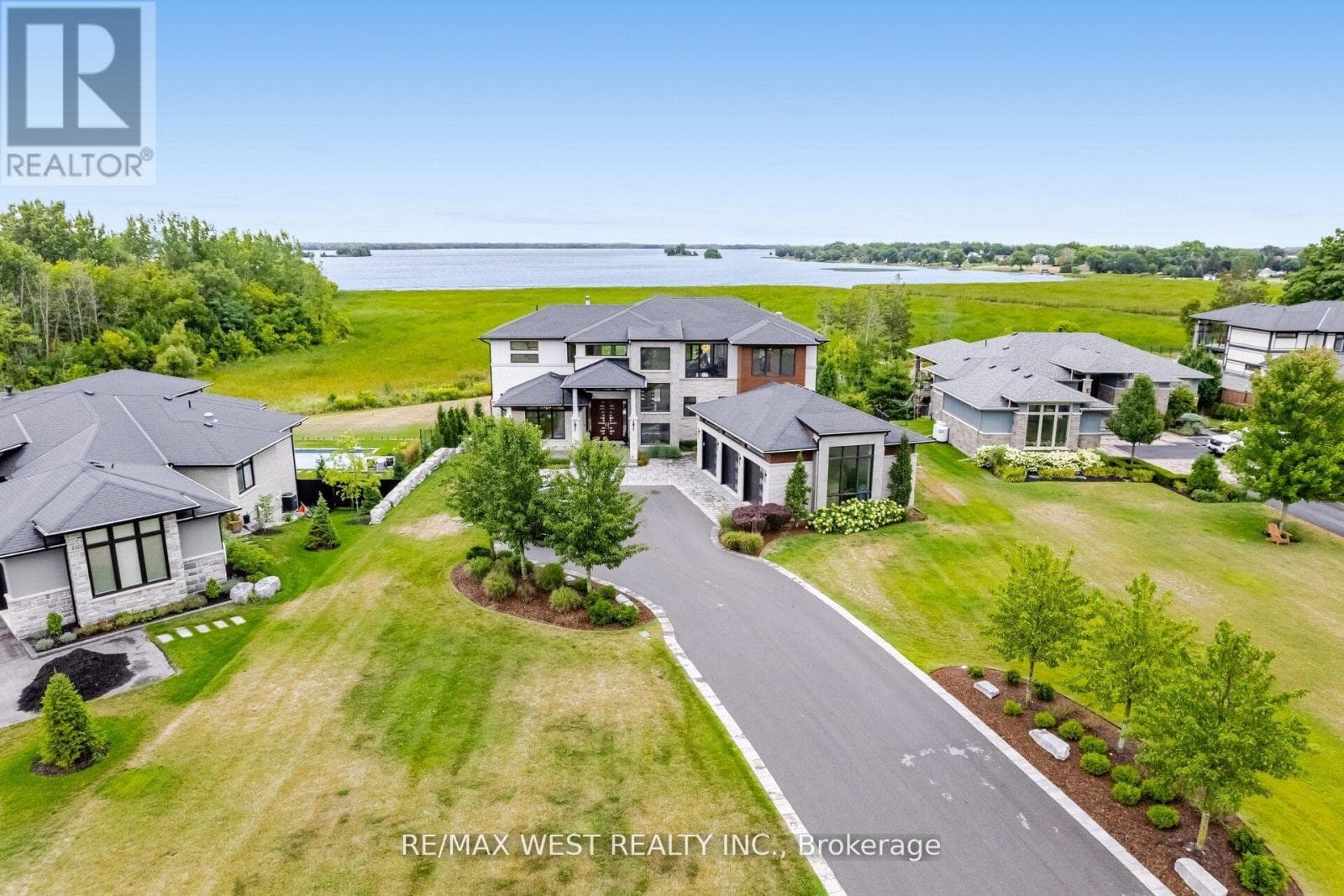 83 NAVIGATION DRIVE in
