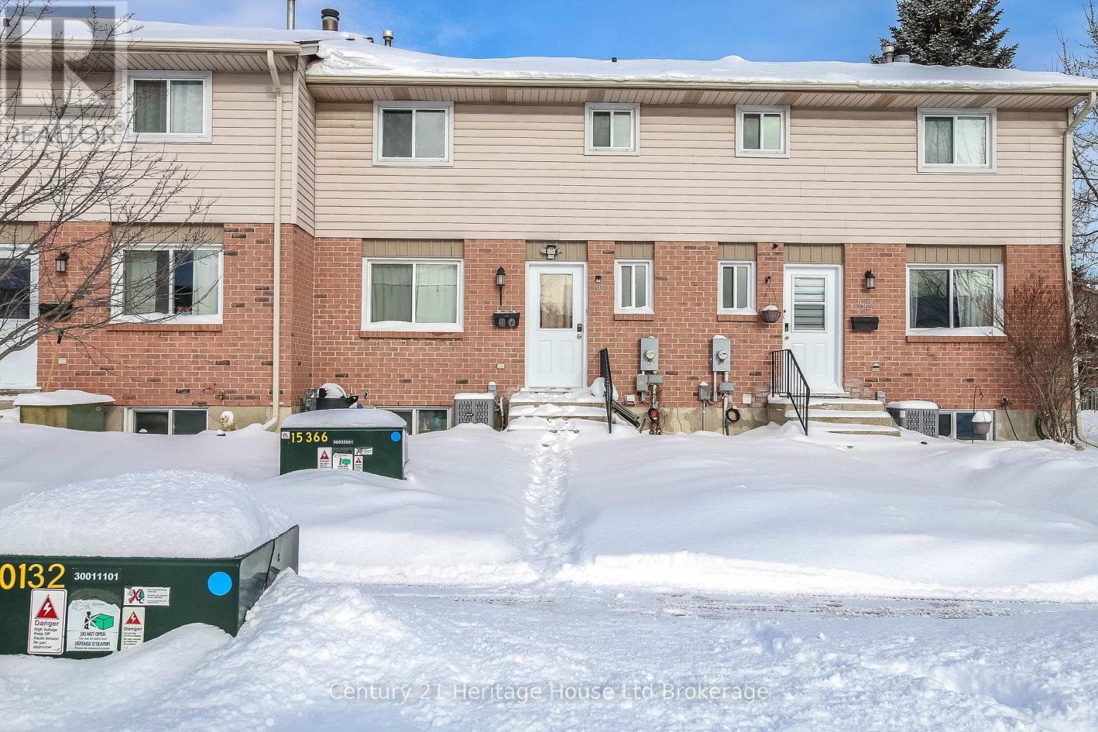 43 - 80 HIAWATHA ROAD in 