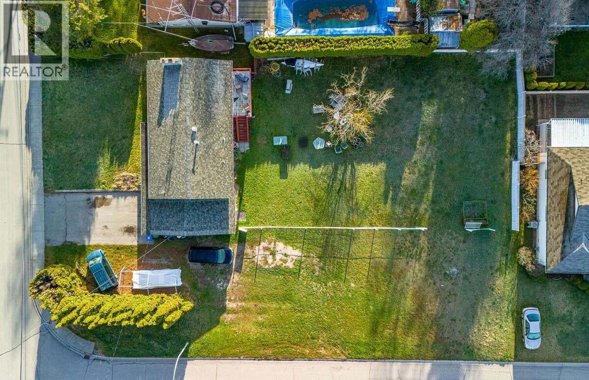 1007 LANFRANCO ROAD in South Pandosy - KLO